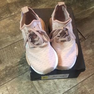 TRADED TO KATE💕💕